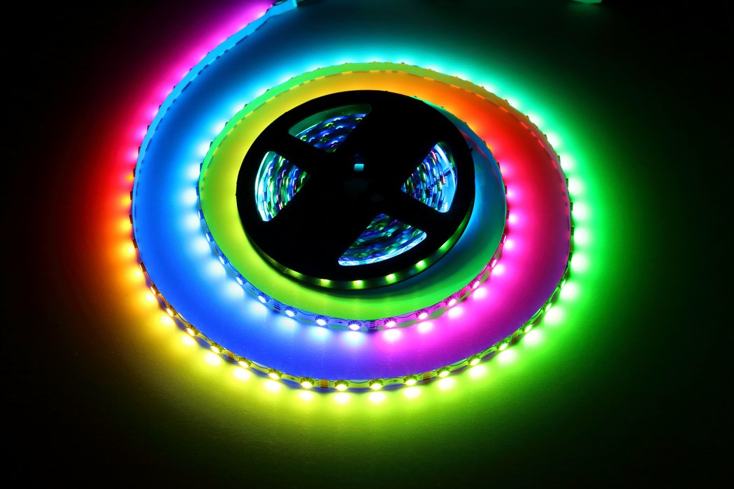 Ohýbatelný LED pásek digitální WS2815 ve tvaru S, 12V, 60led/m, 1 metr, IP30 