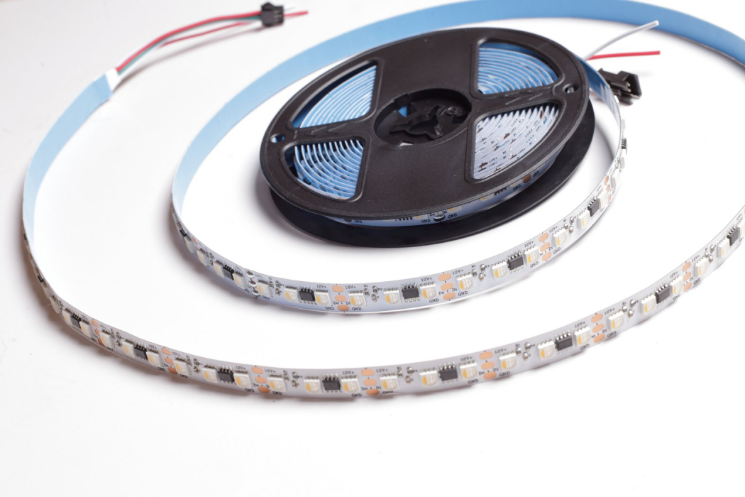 LED pásek digitální WS2814 RGBW, studená bílá, 12V, 84led/m, 1 metr, IP30